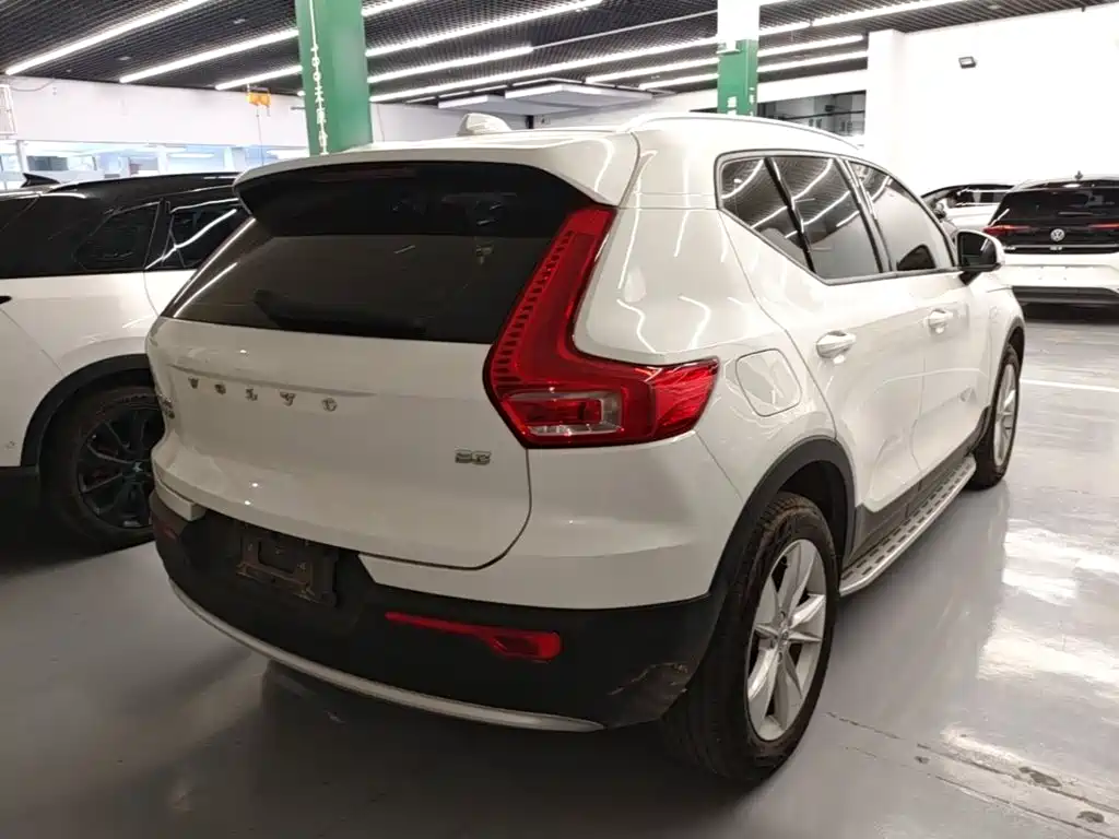 Volvo XC40 — миниатюра 7