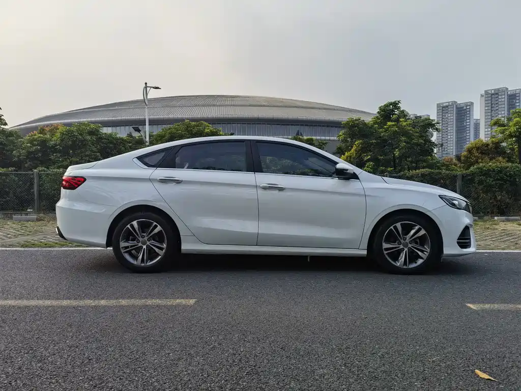 Geely Binrui — миниатюра 4