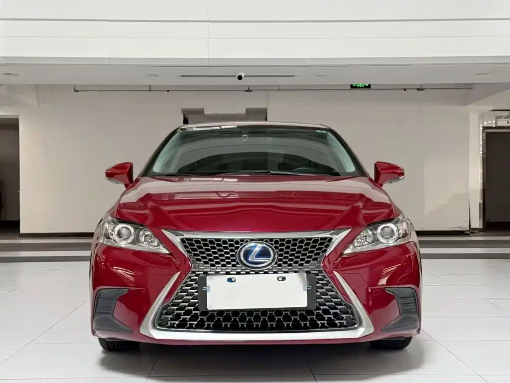 Lexus CT — миниатюра 3