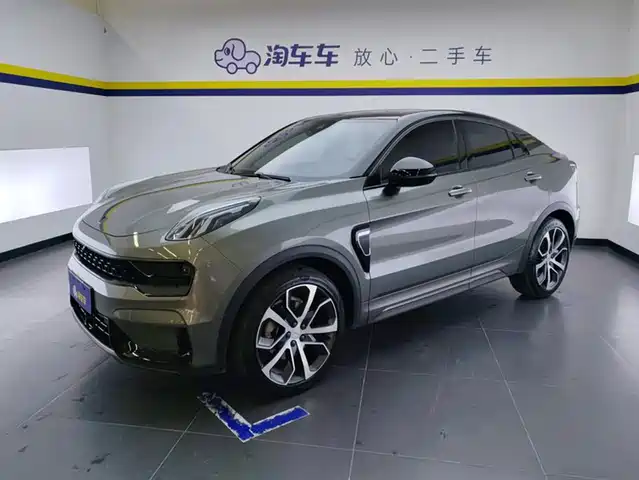 Lynk & Co 05 2020 2.0 TD 4 WD Halo — фото 1