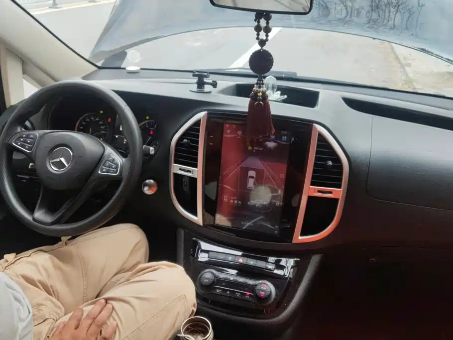 Mercedes-Benz Vito — миниатюра 12