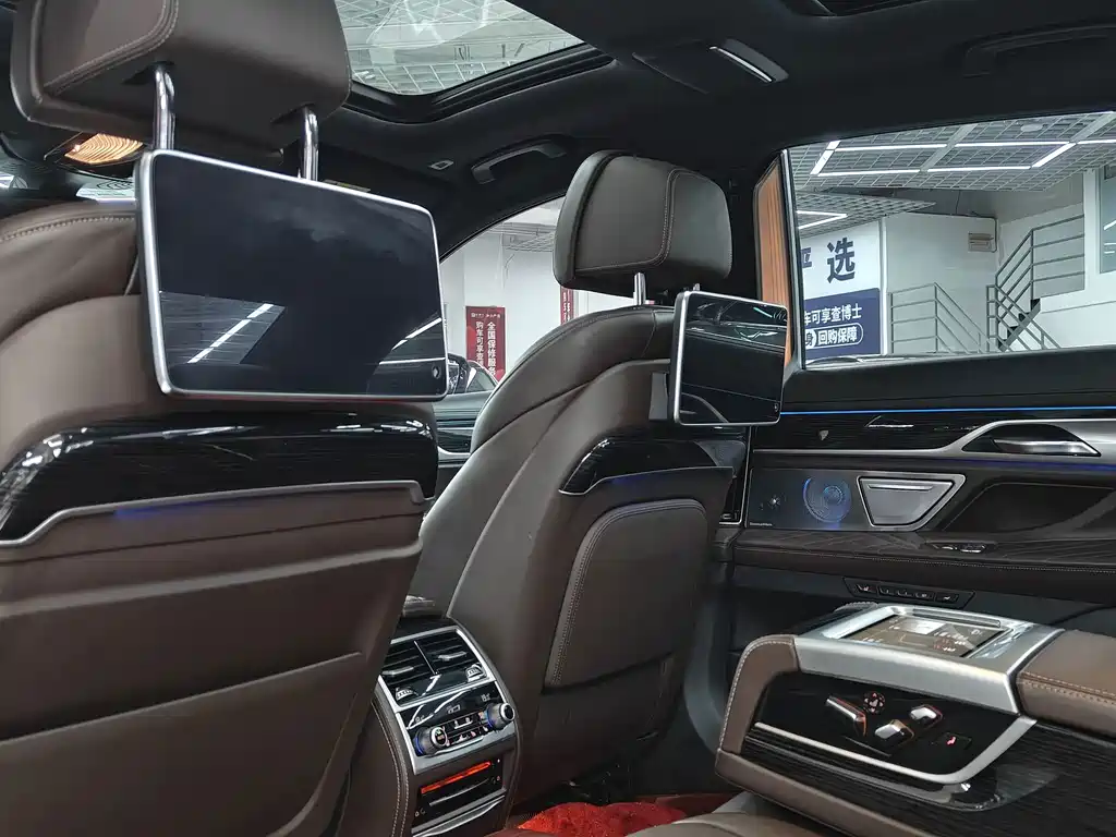 BMW 7 Series 7 2019 740Li Premium M Sport