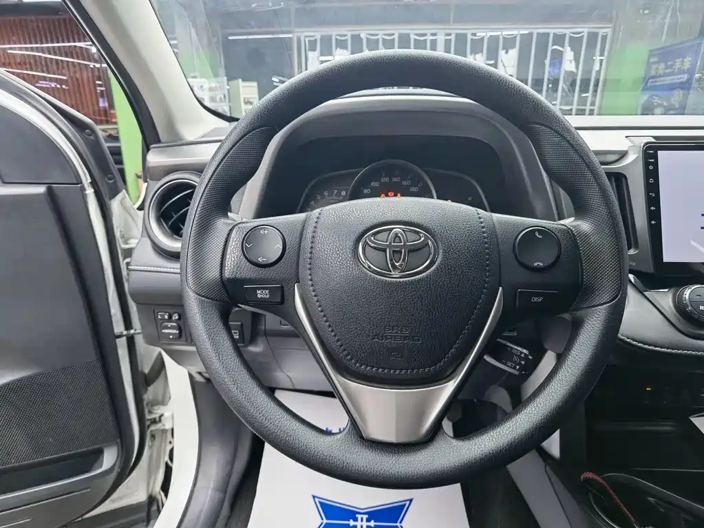 TOYOTA RAV4 RONGFANG