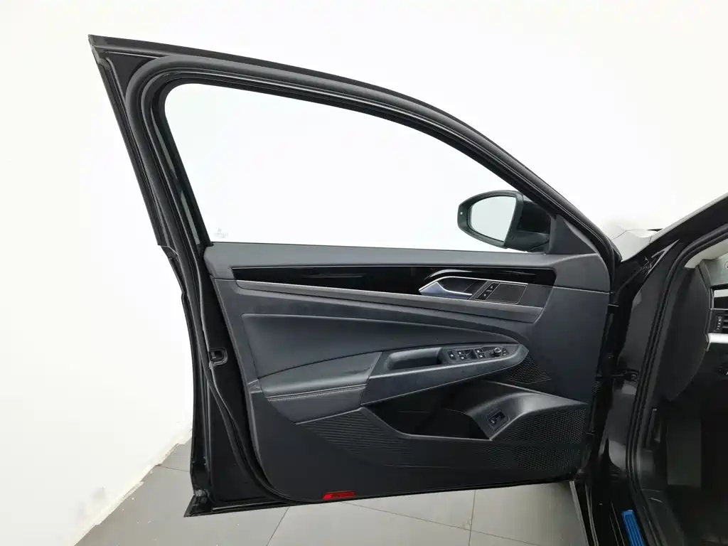 Volkswagen Passat — миниатюра 8