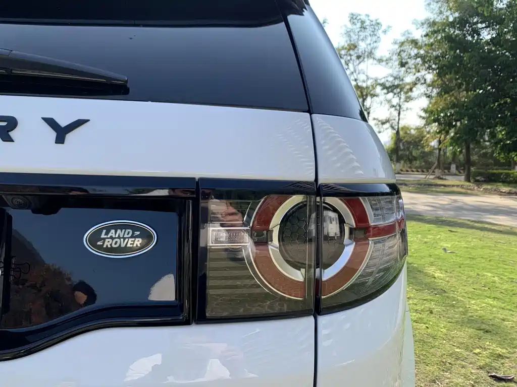 Land Rover Discovery Sport — миниатюра 10