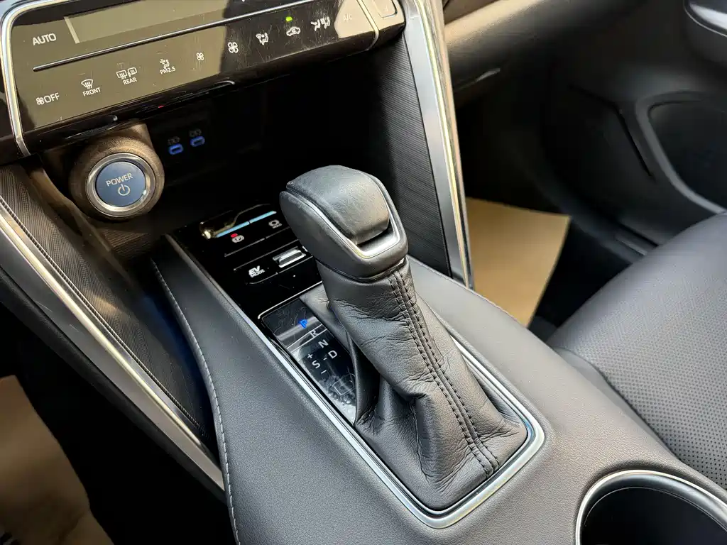 TOYOTA LING FANG HARRIER