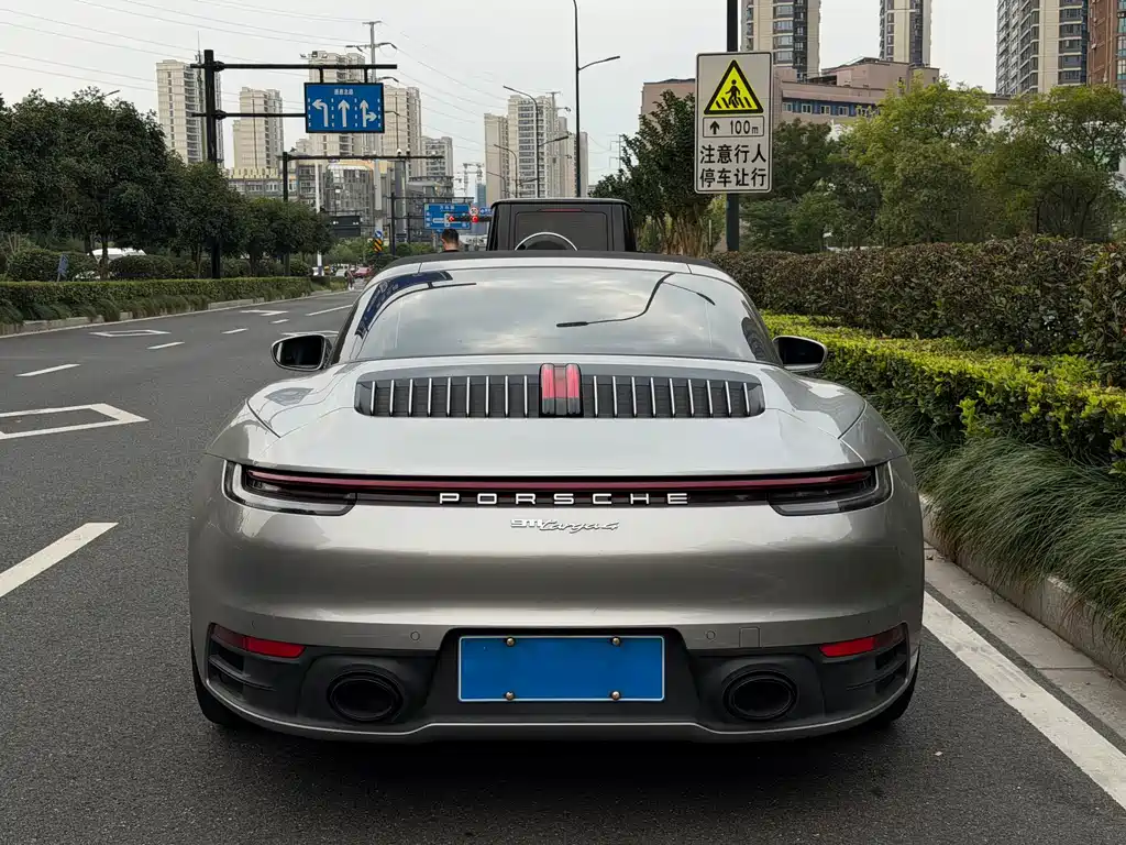 Porsche 911 — миниатюра 5