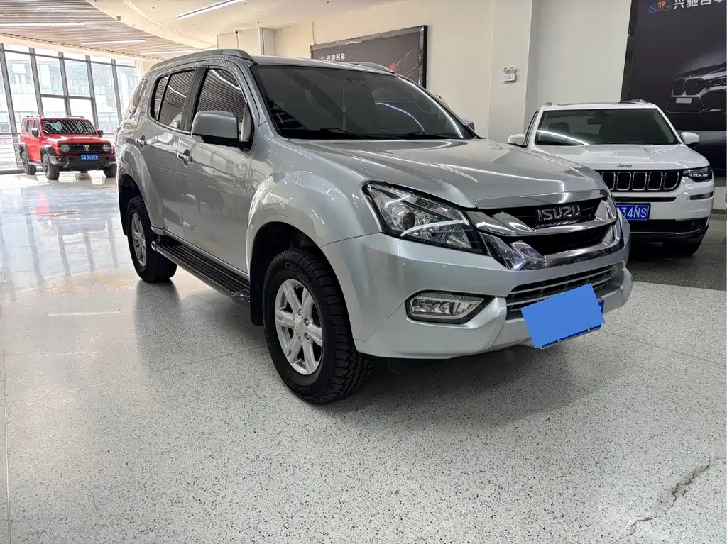 ISUZU MU X SHEPHERD RANGER