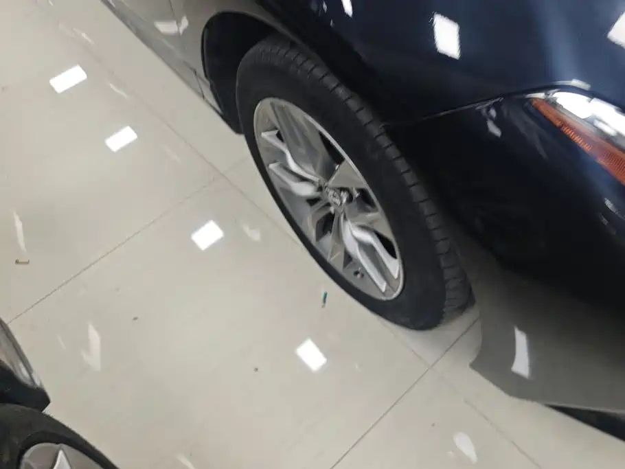 Toyota Avalon — миниатюра 6