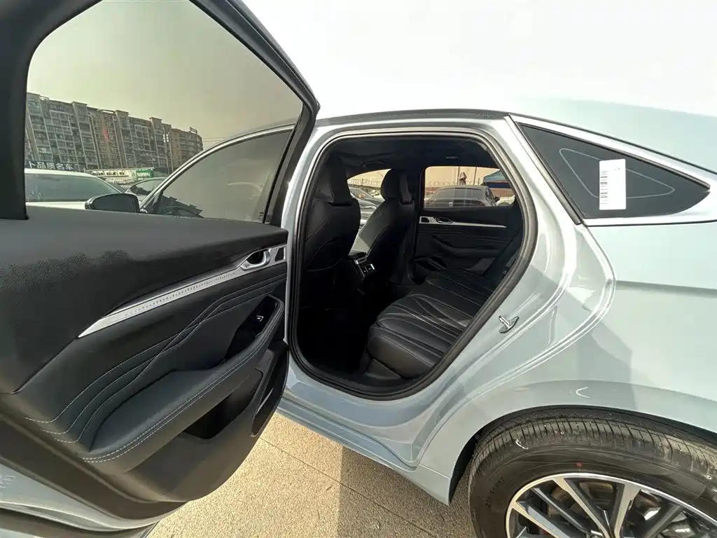 GEELY AUTOMOBILE XINGRUI