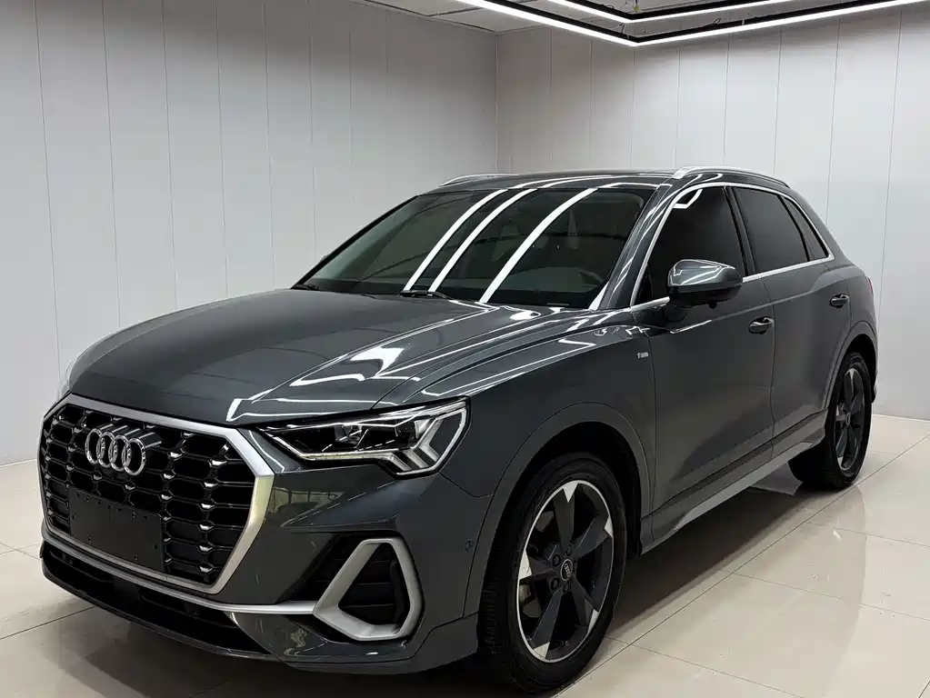 Audi Q3 2021