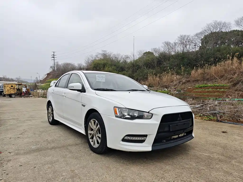Mitsubishi Lancer EX — миниатюра 3