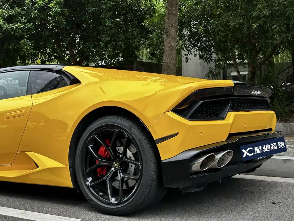 LAMBORGHINI HURACÁN