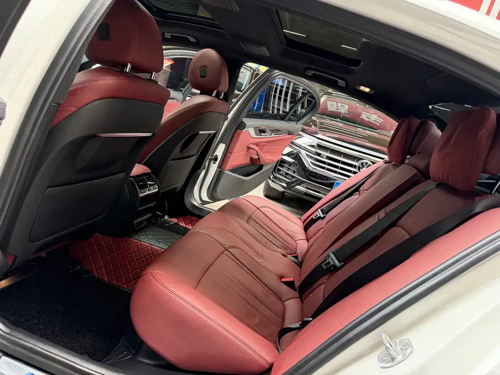 BMW 5 Series — миниатюра 15