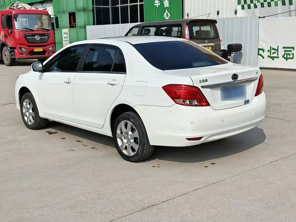 BYD e5 — миниатюра 10