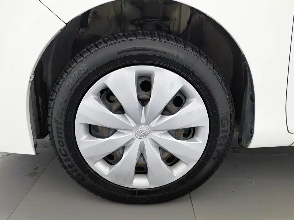 Toyota Yaris L — миниатюра 17