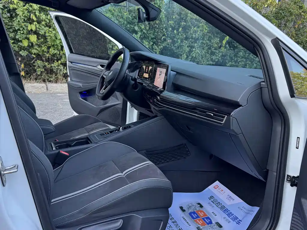 Volkswagen Golf — миниатюра 15
