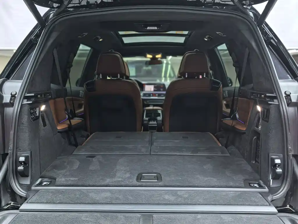 BMW X7 — миниатюра 37