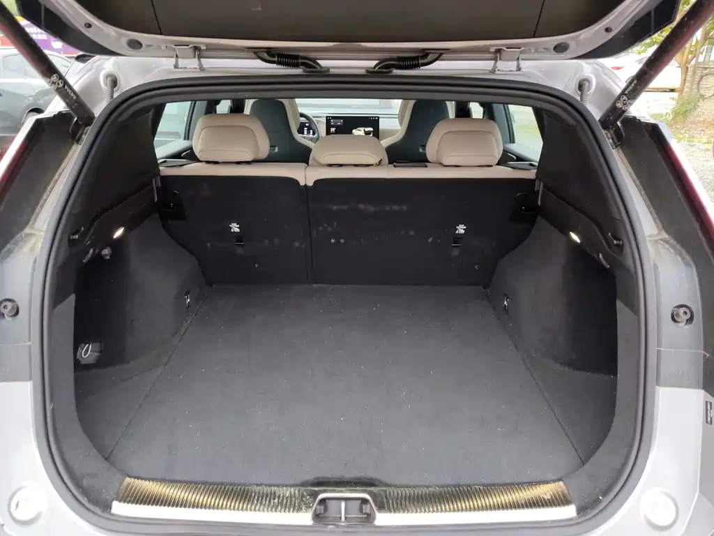Volvo гибрид Volvo XC70 plug-in — миниатюра 9