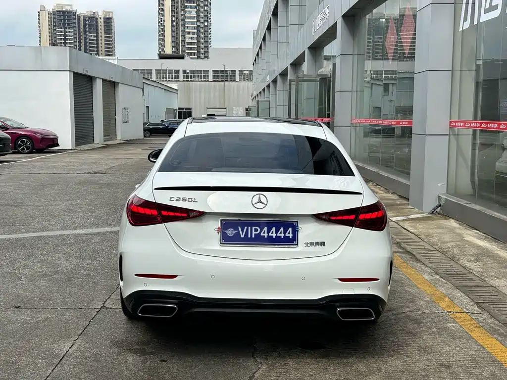 Mercedes-Benz C-Class — миниатюра 5