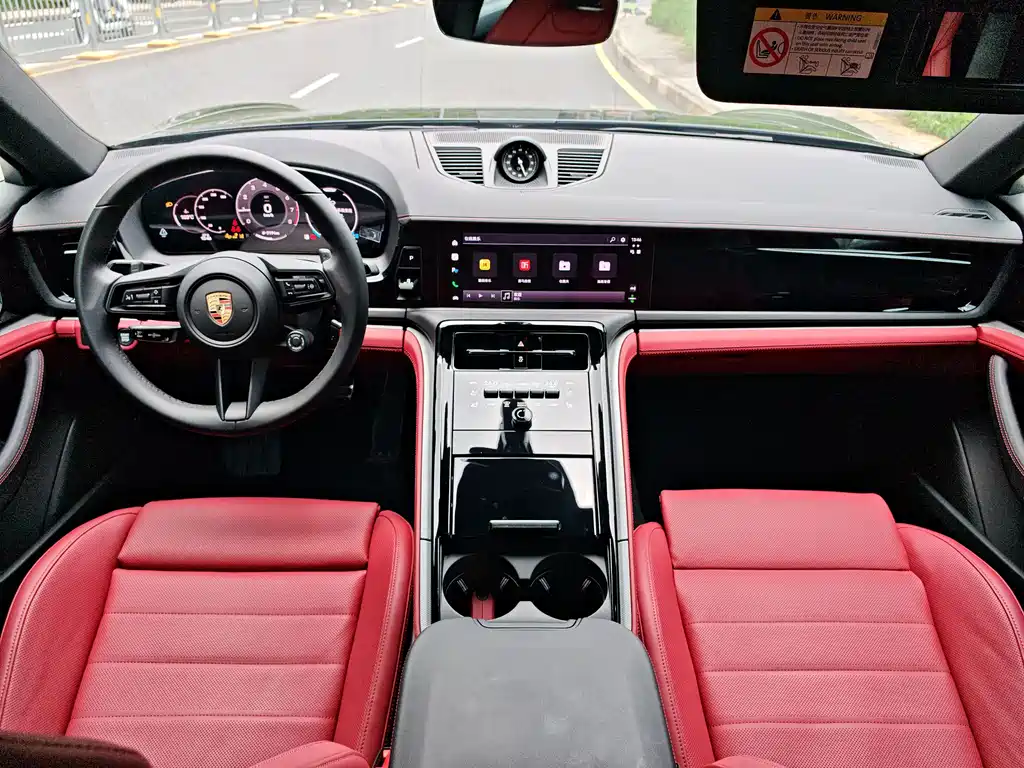 Porsche Panamera — миниатюра 16