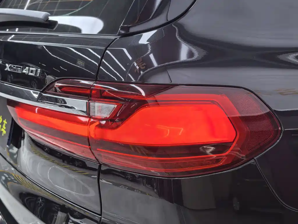 BMW X7 — миниатюра 42