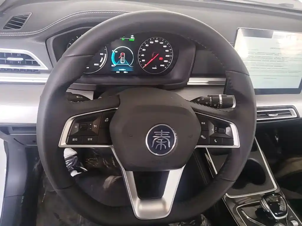 BYD Qin NEV — миниатюра 11