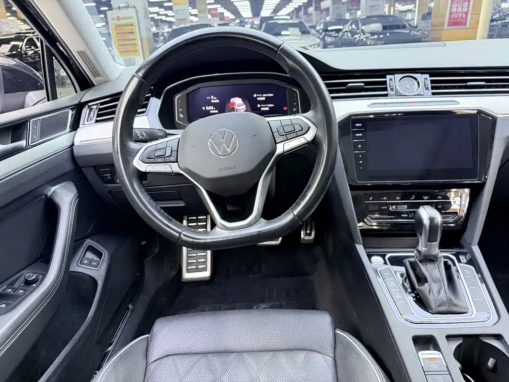 Volkswagen Magotan PHEV — миниатюра 7