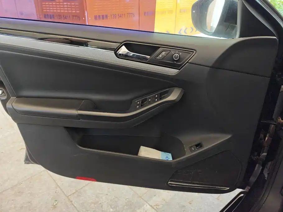 Volkswagen Sagitar — миниатюра 7