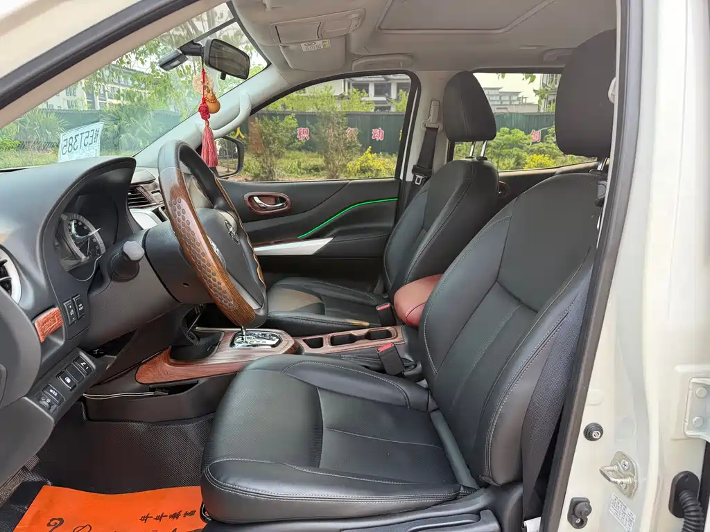 Nissan Terra 2.5L XL Upper Auto 2WD Luxury Edition, фото 7