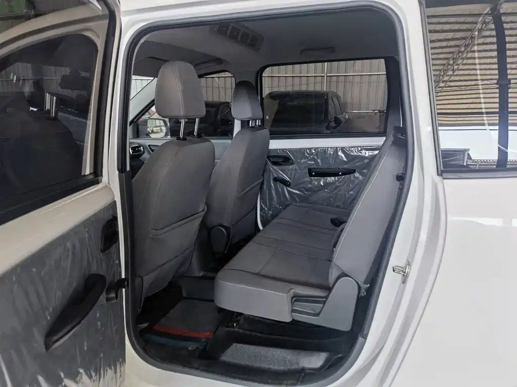 Wuling Hongguang EV — миниатюра 4