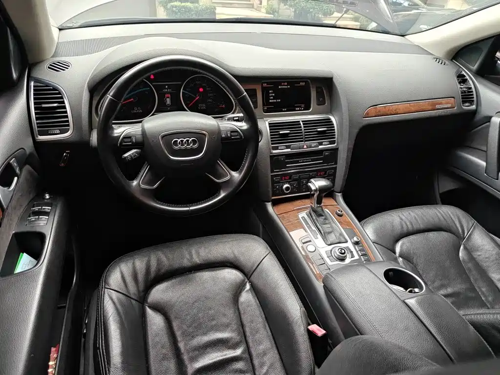 Audi Q7 — миниатюра 13