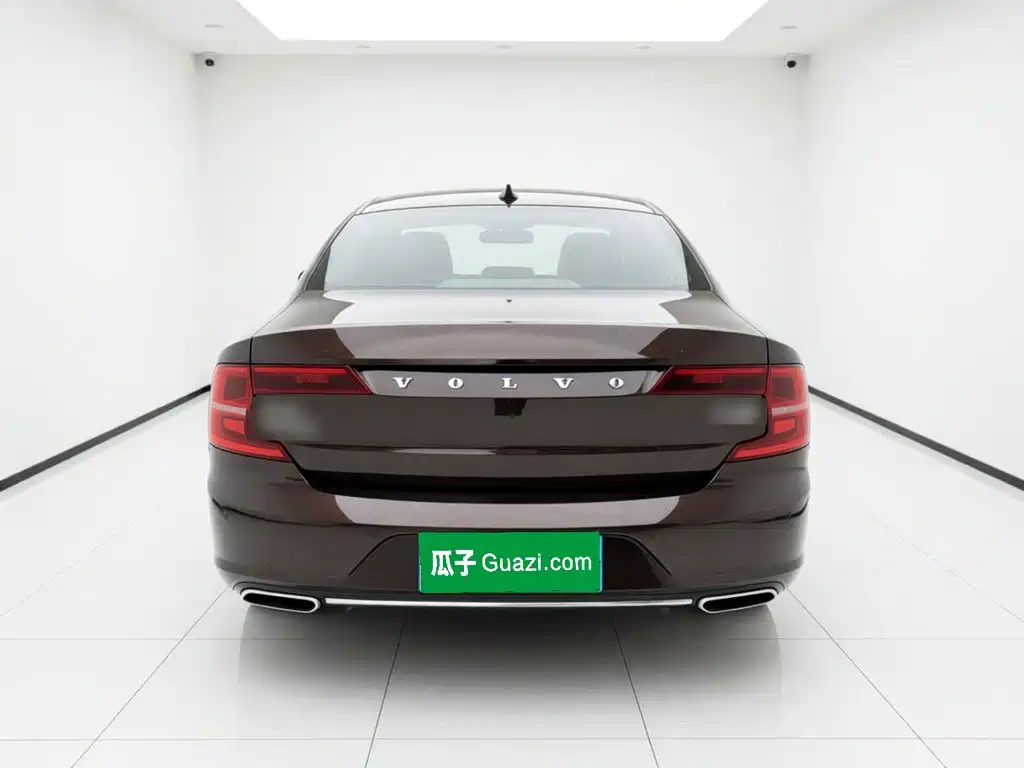 Volvo S90 — миниатюра 5