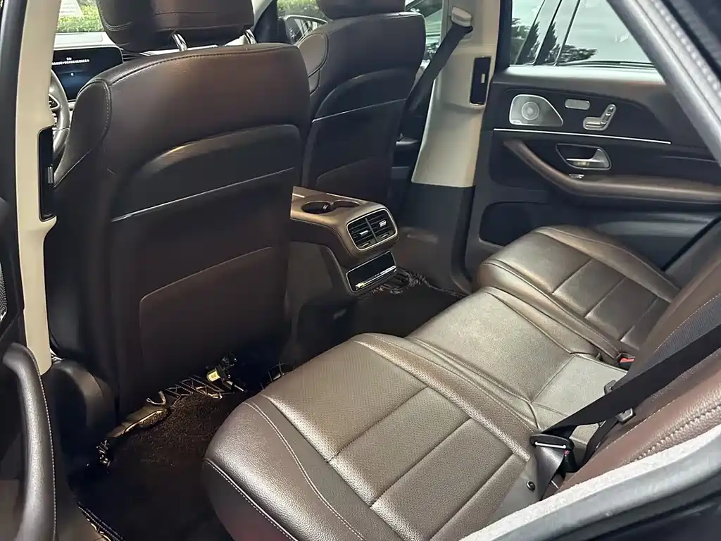 Mercedes-Benz GLE (Import) — миниатюра 10