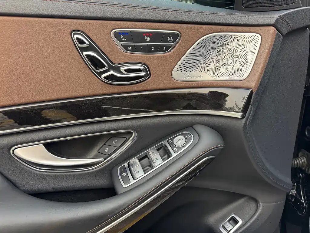 Mercedes-Benz S-Class — миниатюра 17