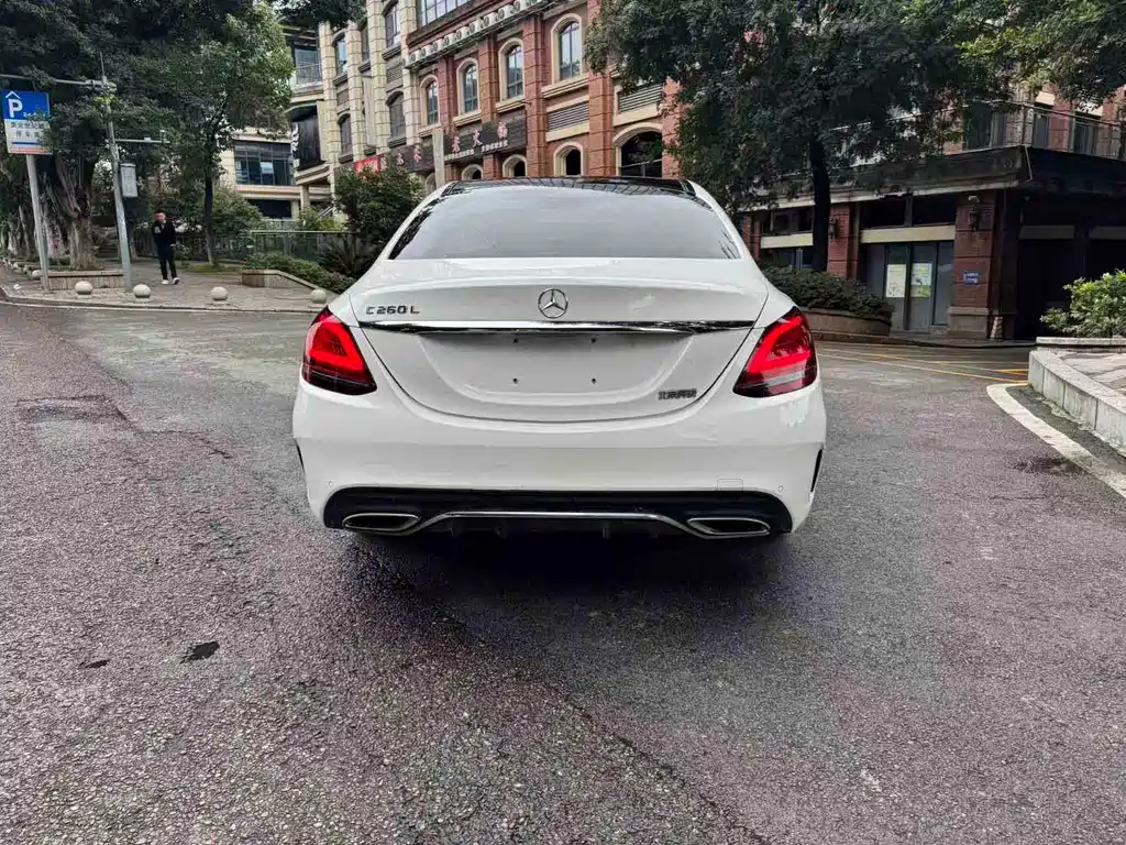 MERCEDES-BENZ C CLASS