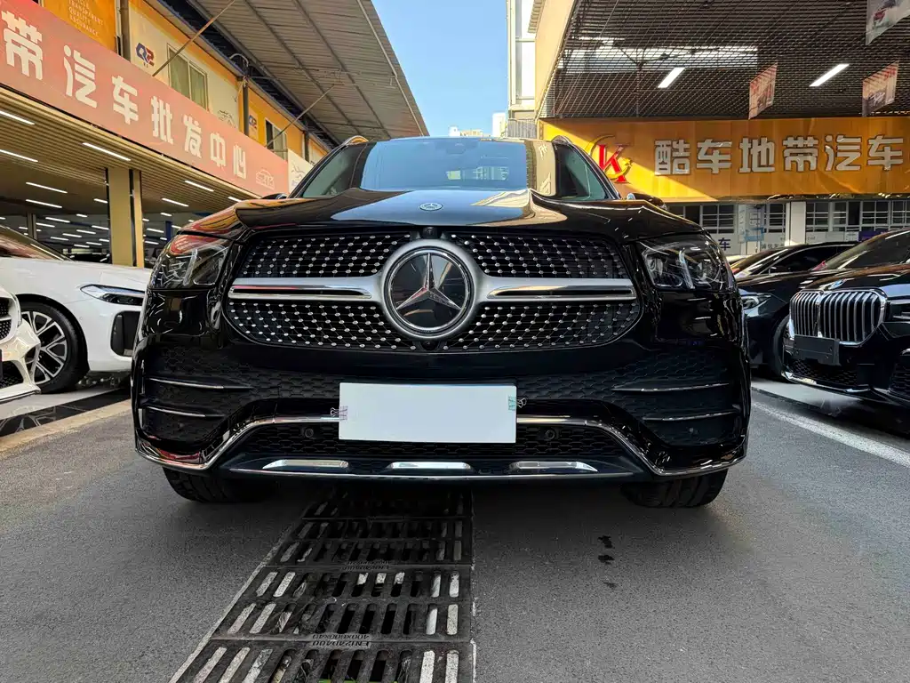 Mercedes-Benz GLE (Import) — миниатюра 2