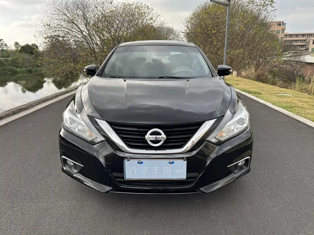 NISSAN TEANA