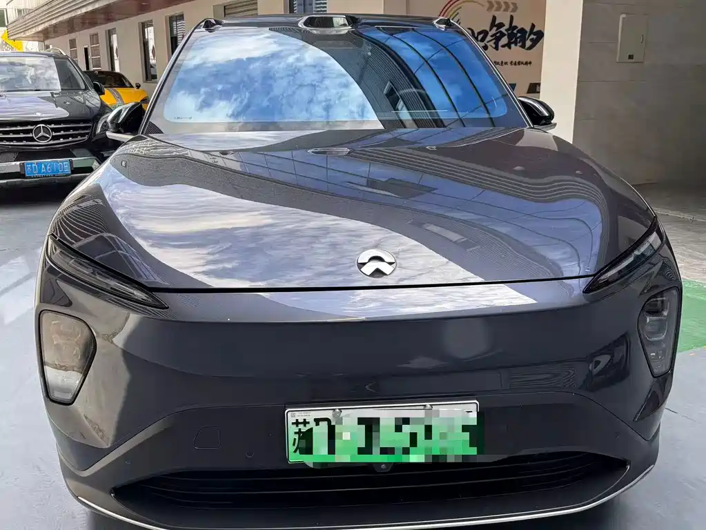 NIO EC7
