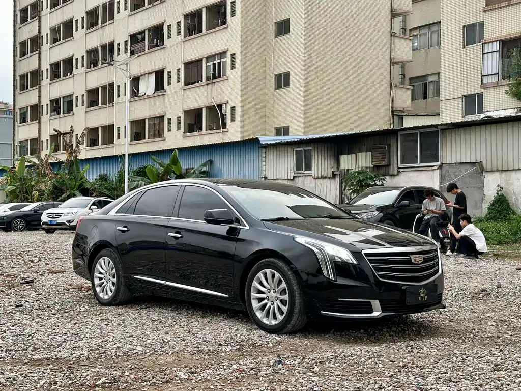 Cadillac XTS 2018 28T