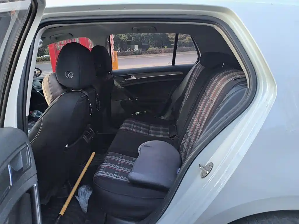 Volkswagen Golf — миниатюра 13