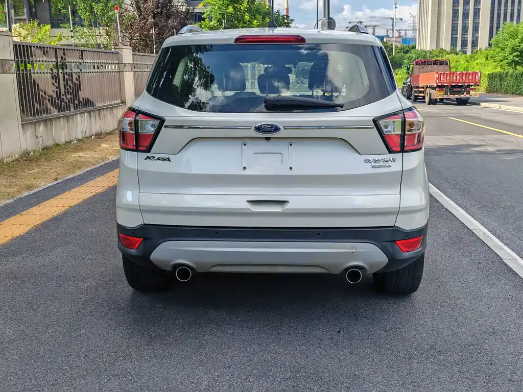 Ford Kuga — миниатюра 4