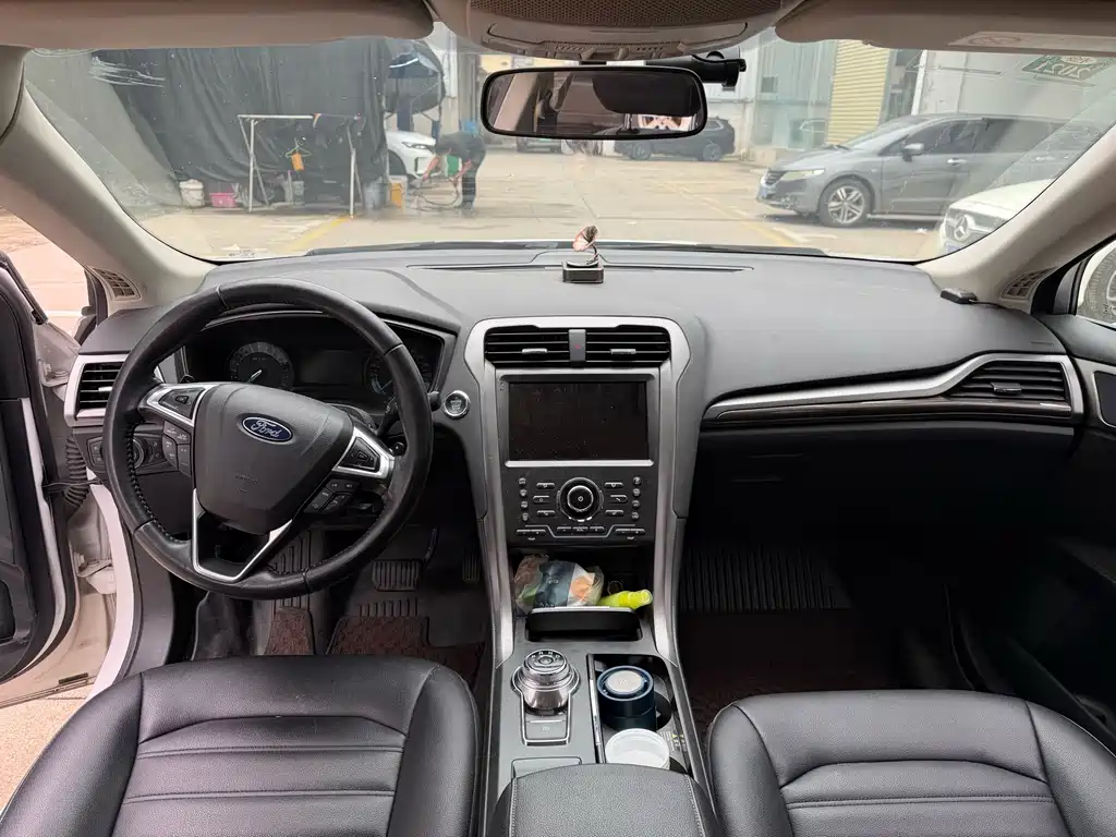Ford Mondeo — миниатюра 4