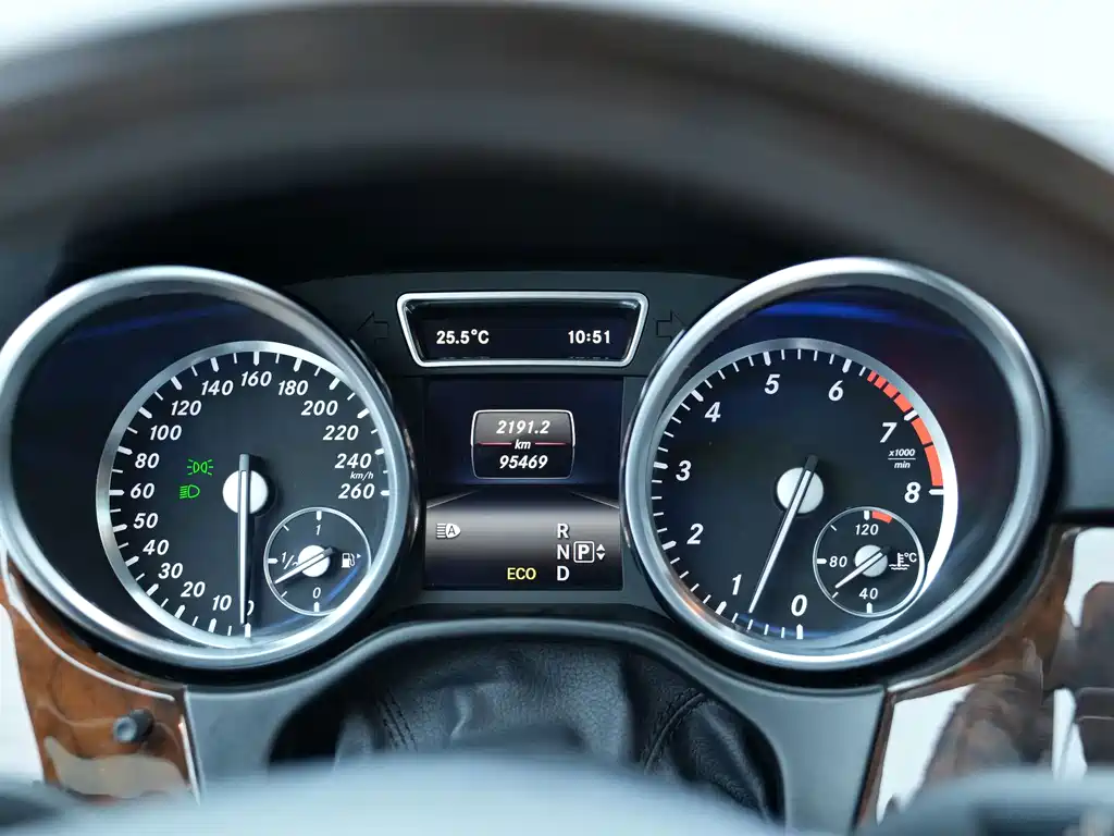 Mercedes-Benz M-Class — миниатюра 18