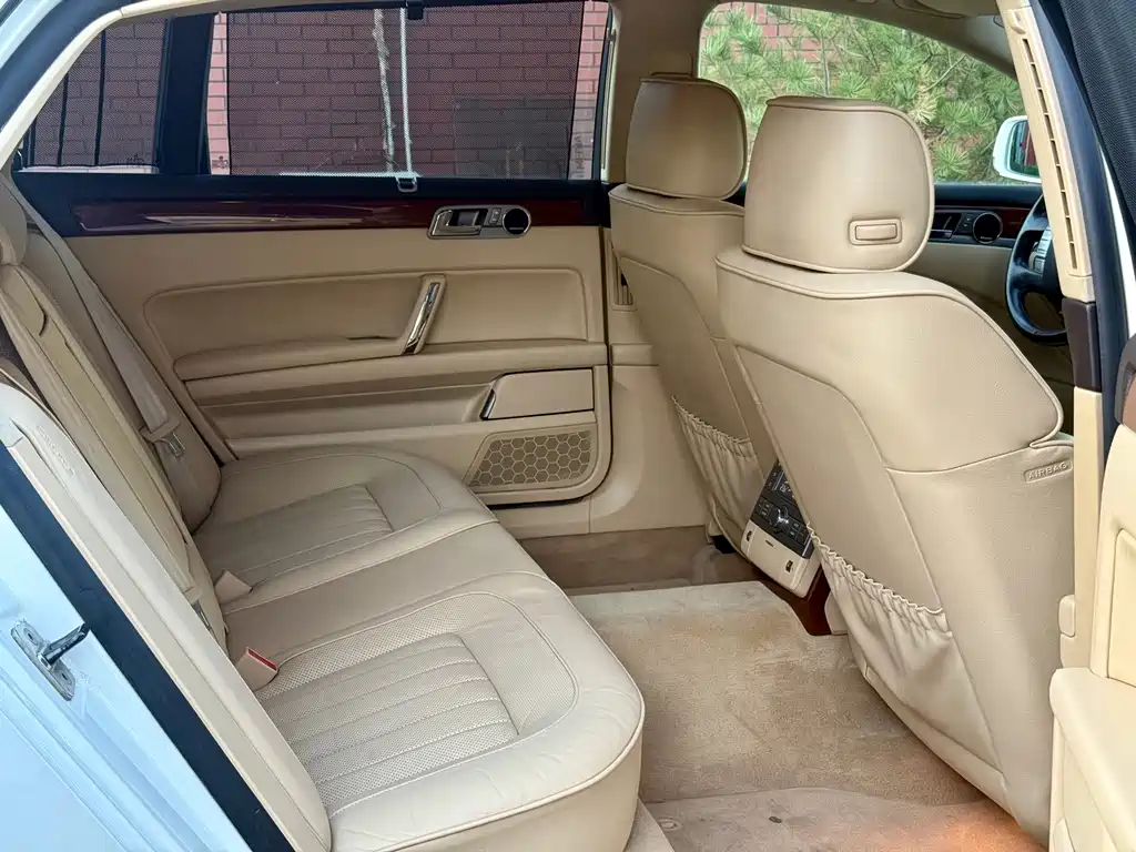 Volkswagen Phaeton — миниатюра 14