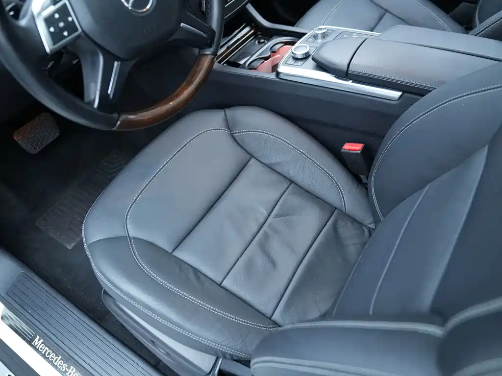 Mercedes-Benz M-Class — миниатюра 20