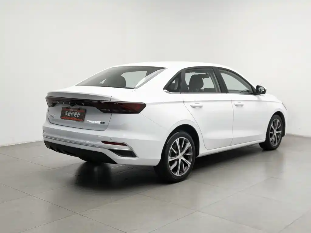 Geely Emgrand — миниатюра 2
