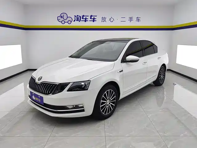 SKODA OCTAVIA 2020