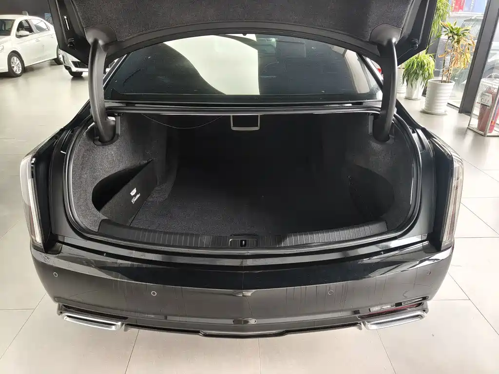 Cadillac CT6 — миниатюра 13