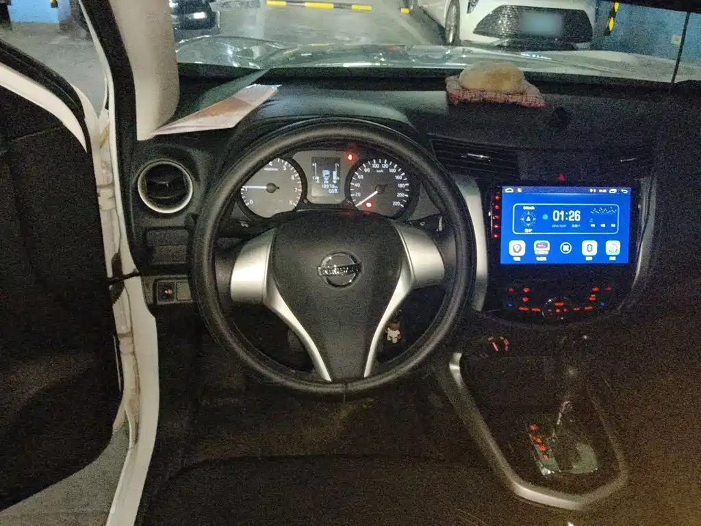 Nissan Navara — миниатюра 3